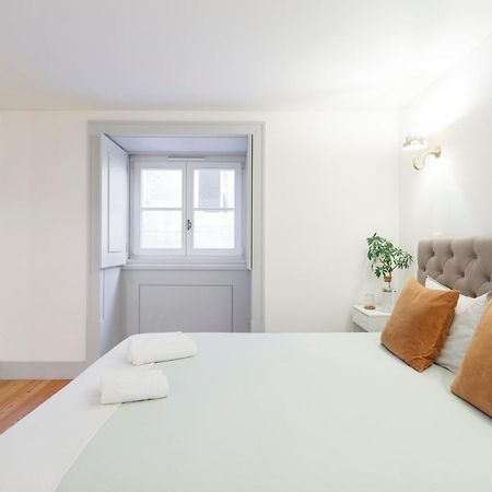 Double Room With Private Wc In Shared House In Downtown Lisbon Exterior photo