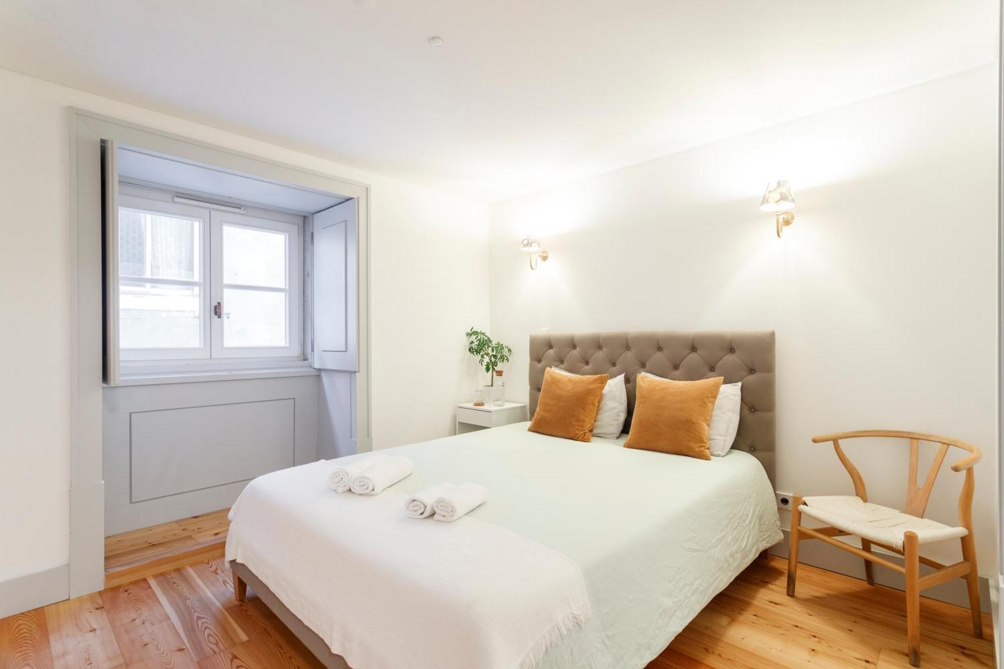 Double Room With Private Wc In Shared House In Downtown Lisbon Exterior photo